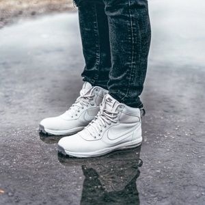 manoadome boots